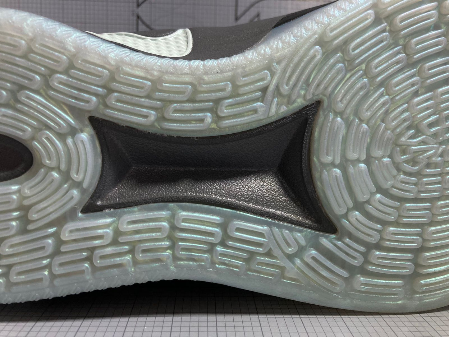 Nike Sabrina 3 GS 'Black Dark Smoke'