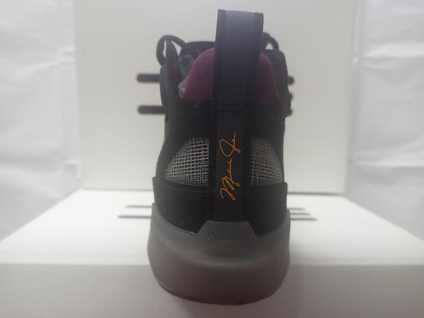 Air Jordan 37 'Bordeaux'
