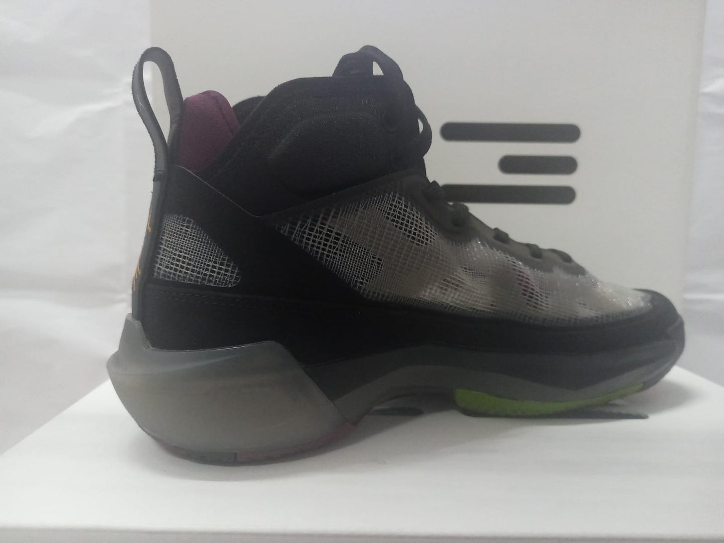 Air Jordan 37 'Bordeaux'