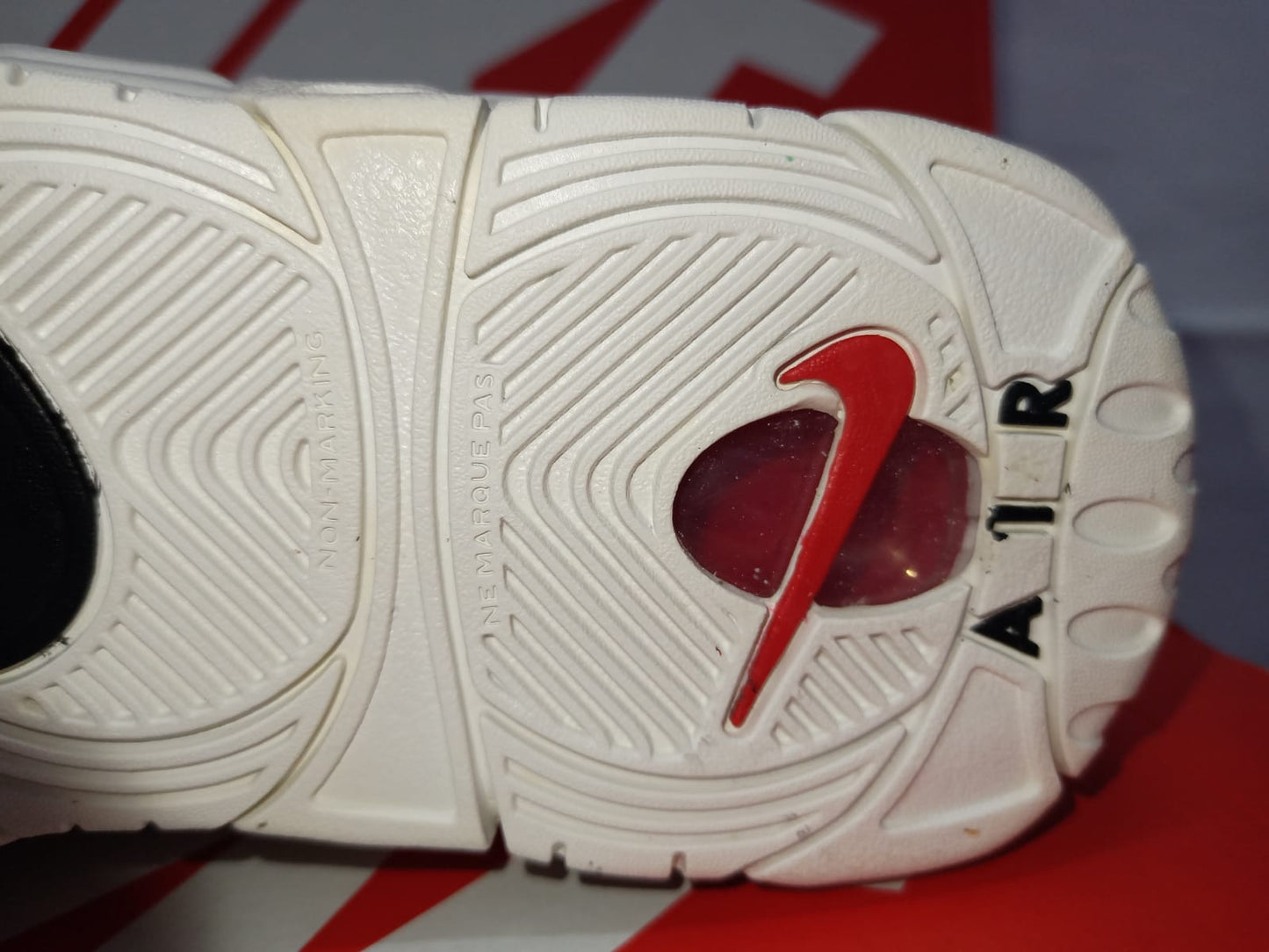 Nike Air More Uptempo GS 'Tunnel Walk'