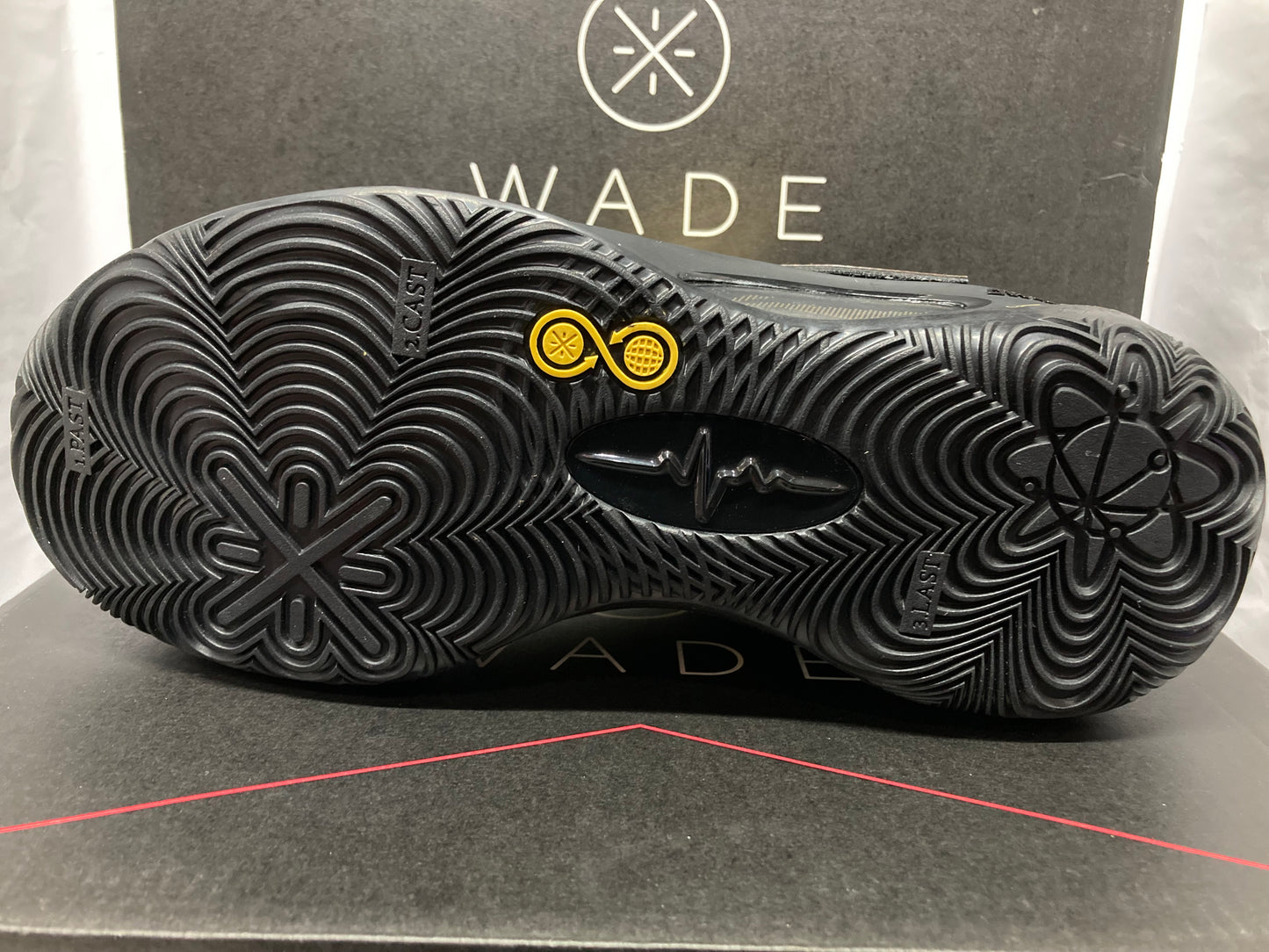 Li-Ning Men WADE 808 2 On Court