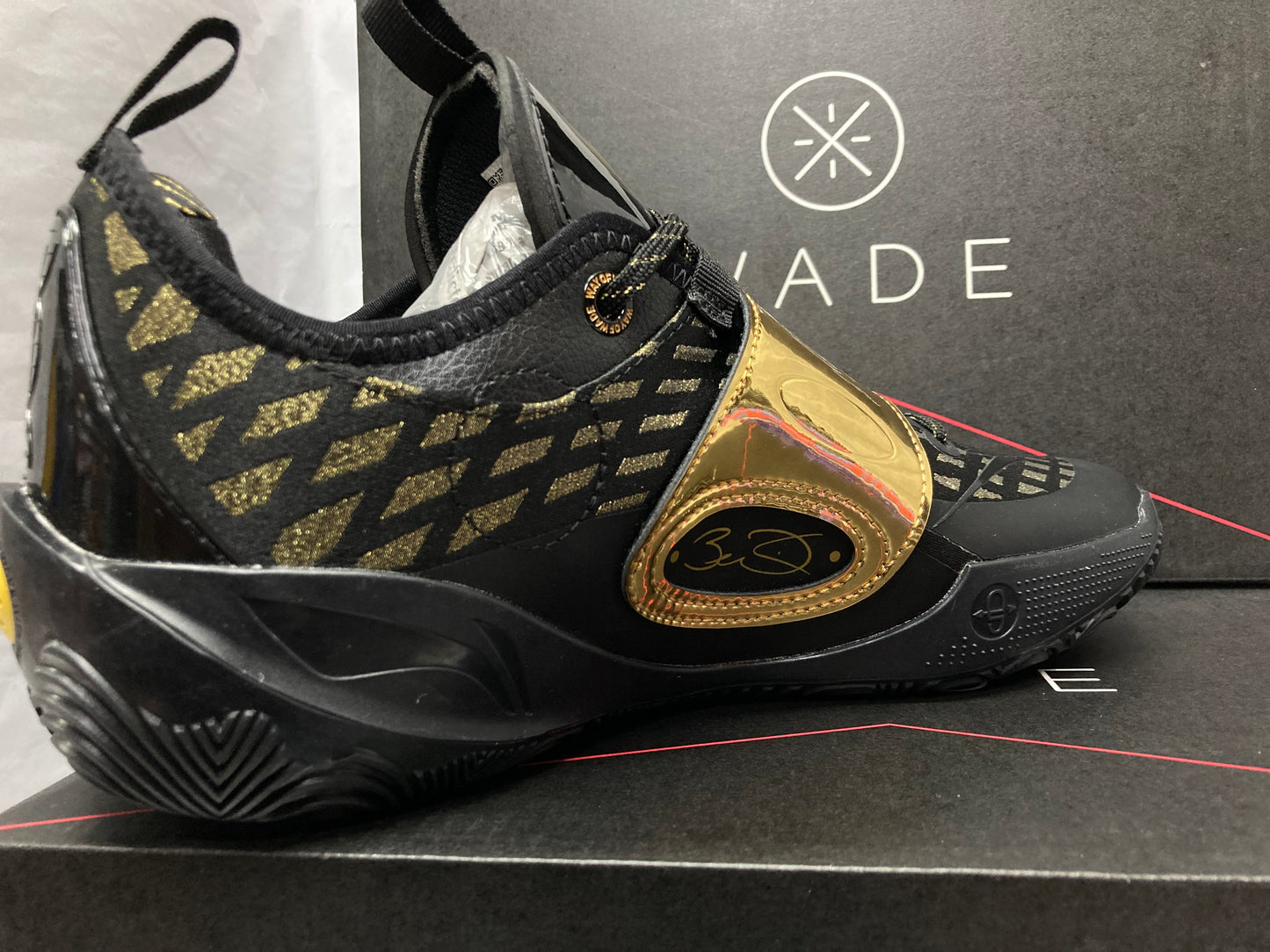 Li-Ning Men WADE 808 2 On Court