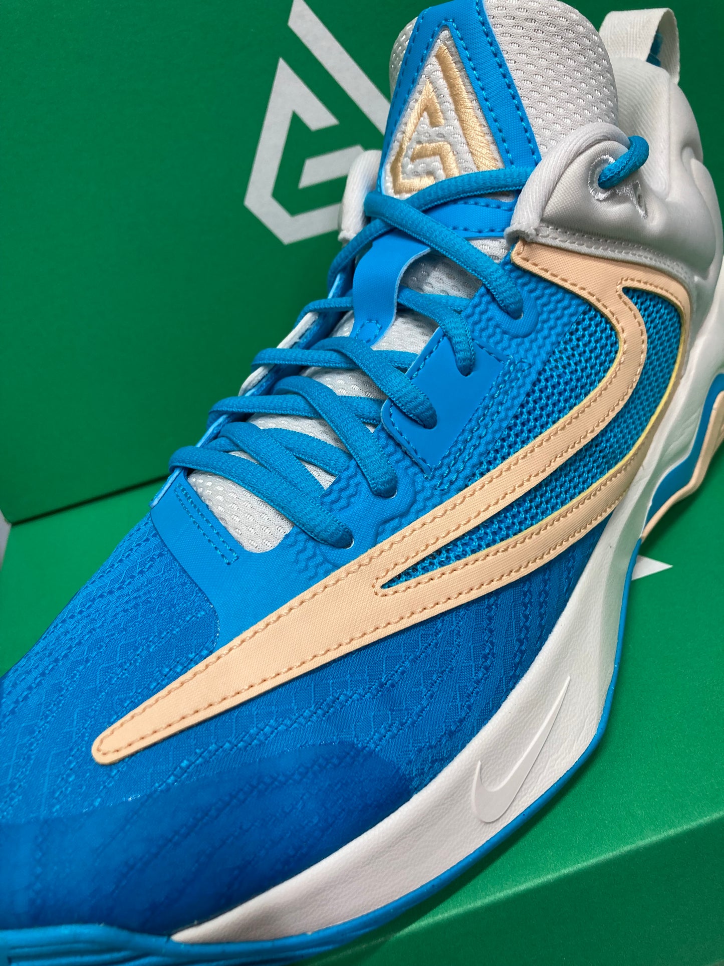 Nike Giannis Immortality 3 'Nigeria x Greece'