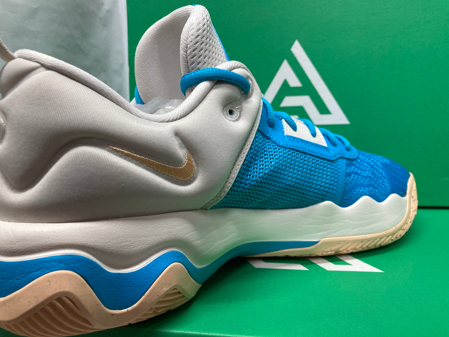 Nike Giannis Immortality 3 'Nigeria x Greece'