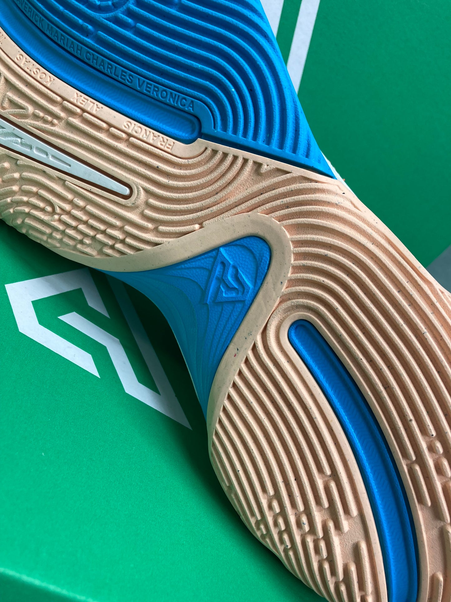 Nike Giannis Immortality 3 'Nigeria x Greece'
