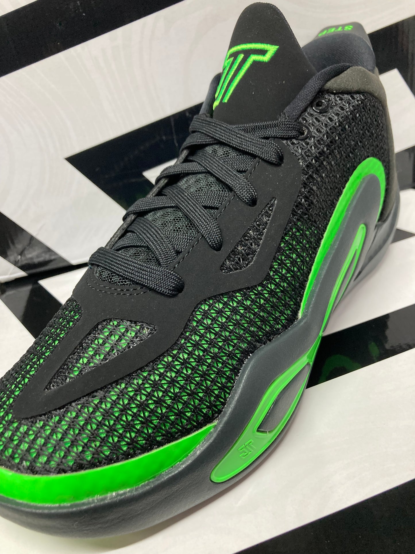 Jordan Tatum 1 GS 'Black Green Strike'