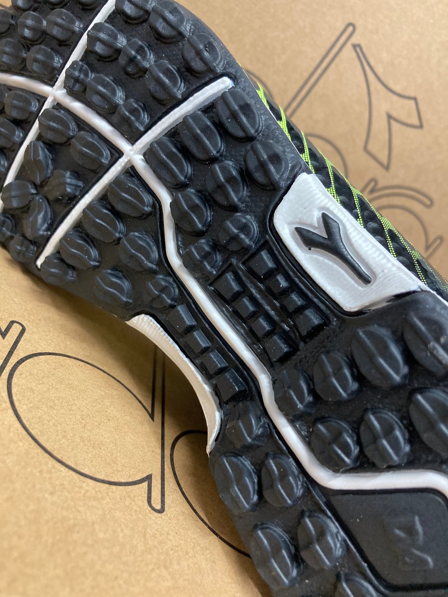 Diadora Cattura Youth Turf Futbol