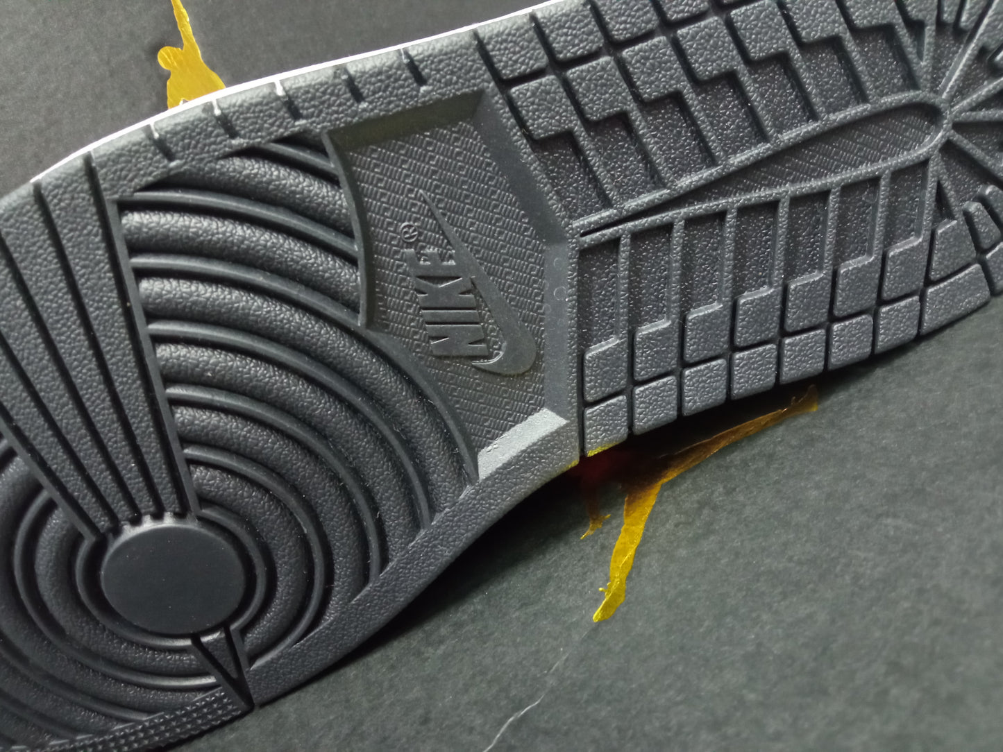 Air Jordan 1 Low 'White Toe'