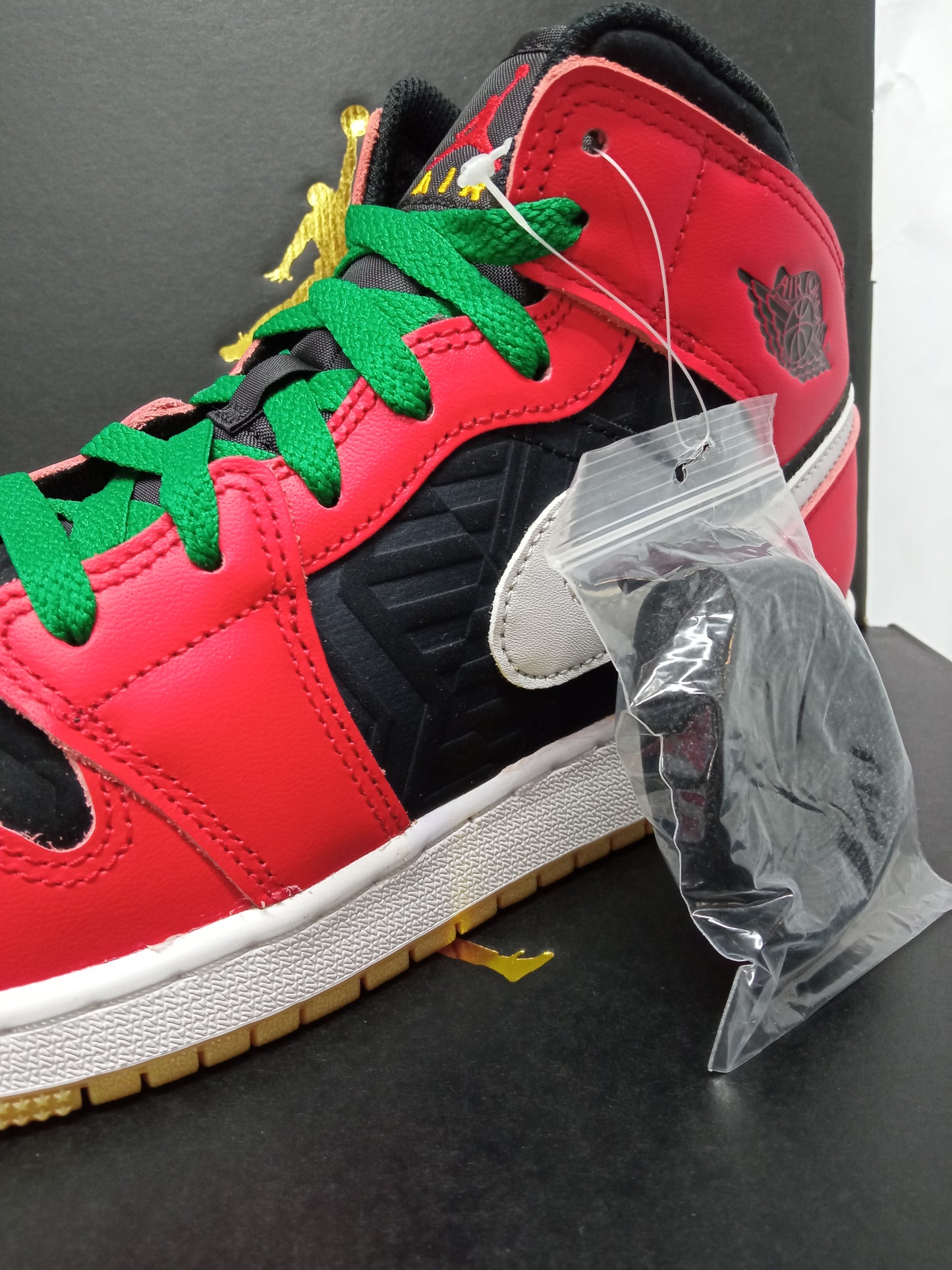 Air Jordan 1 Mid SE GS 'Christmas'