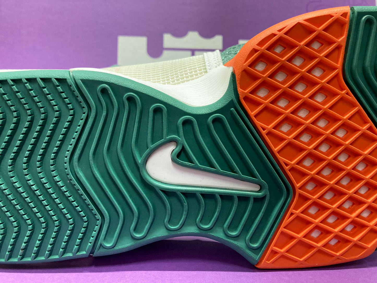 Nike LeBron Witness 8 'Cannon