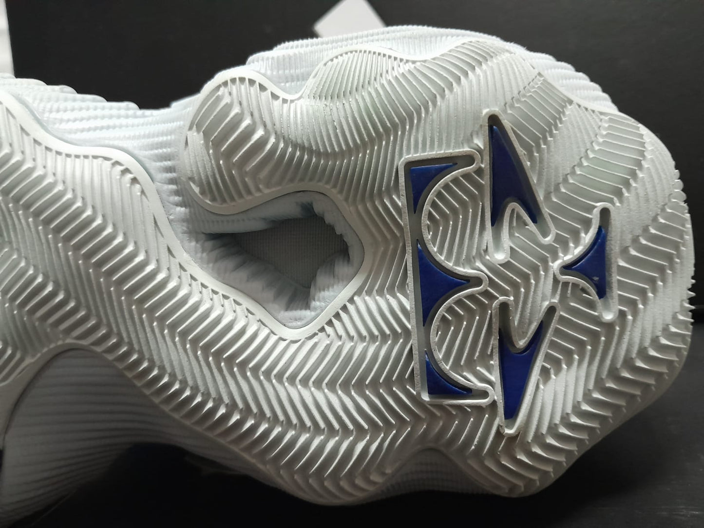 Adidas,Trae Young 3 J 'Semi Blue Burst'