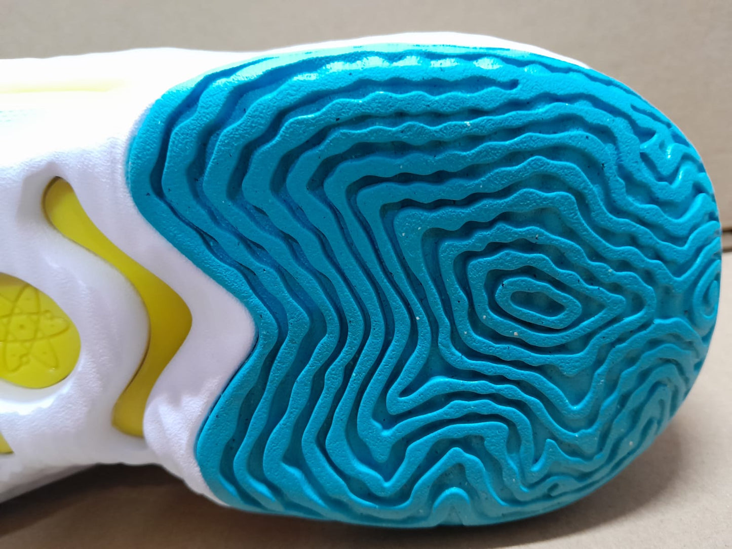 Nike'Cosmic Unity 3 'Joy'