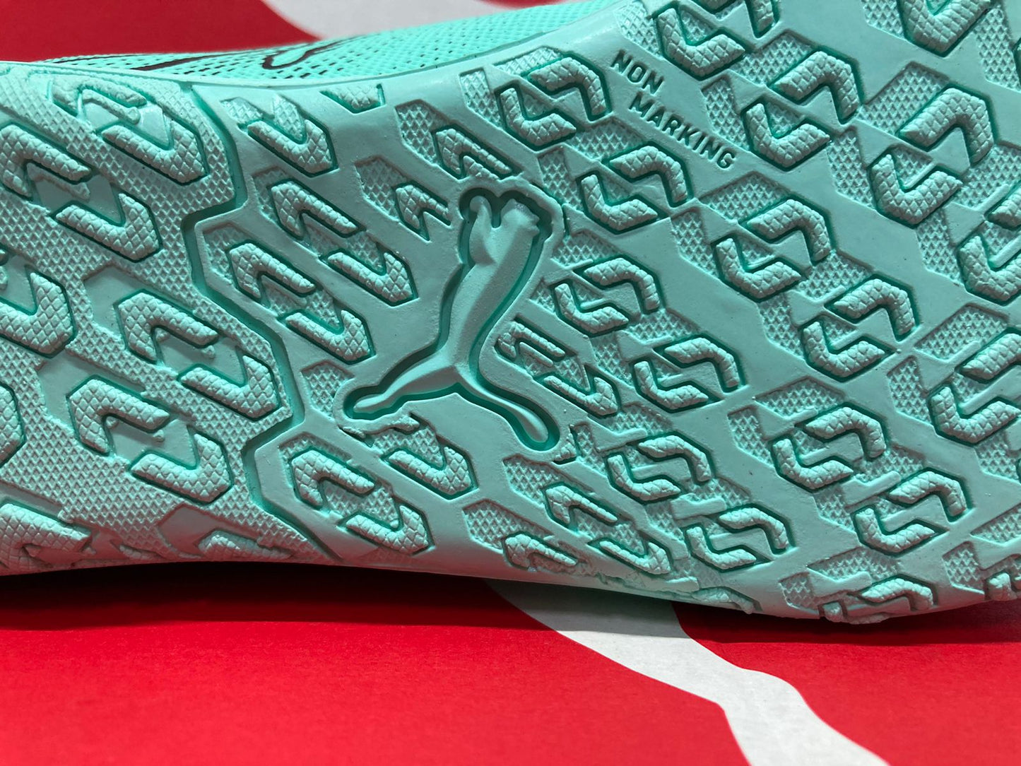 Puma Attacanto Indoor Soccer Youth Boys Green Sneakers Athletic Shoes