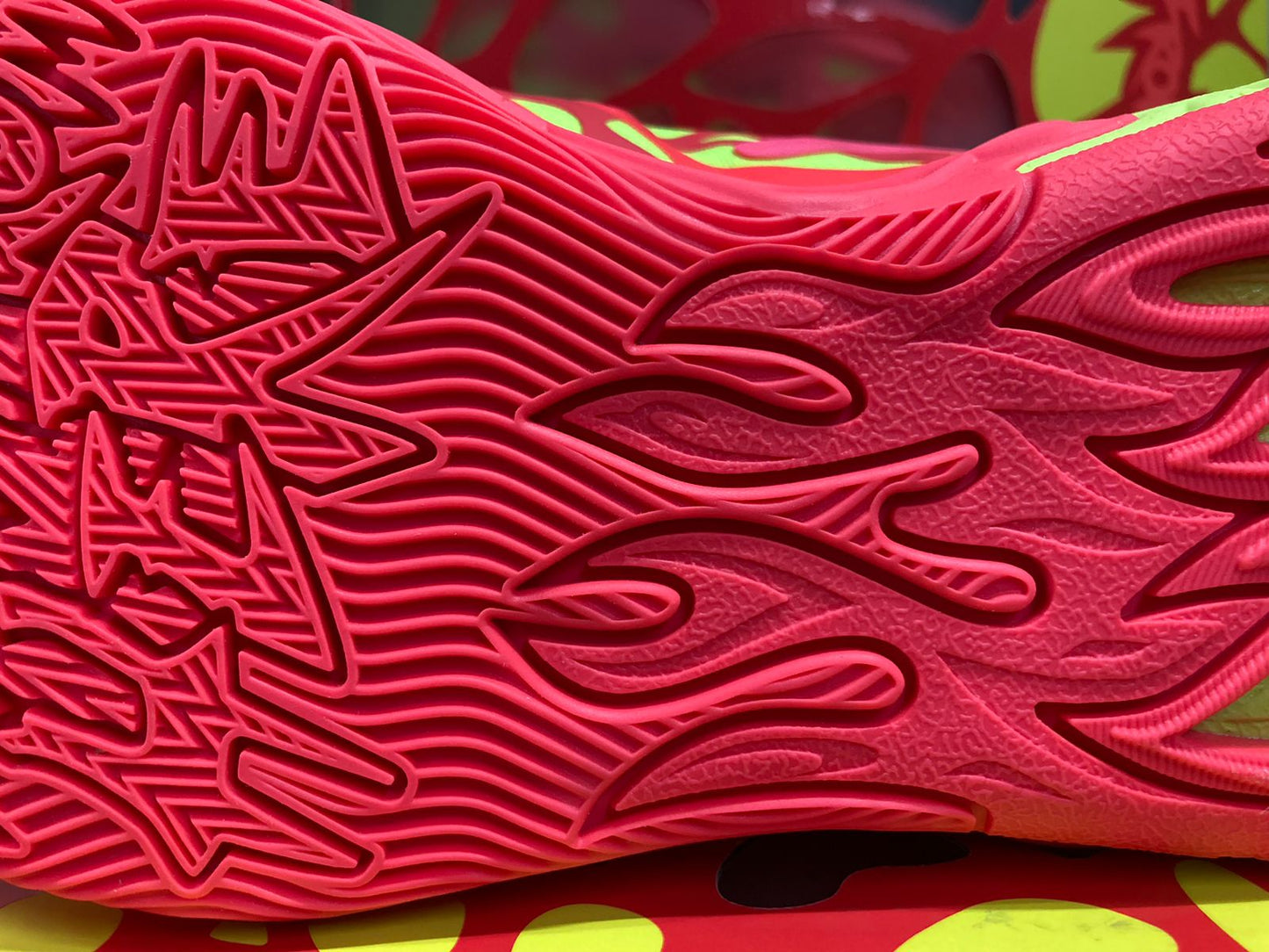 Puma laMelo MB.04 '1Love'
