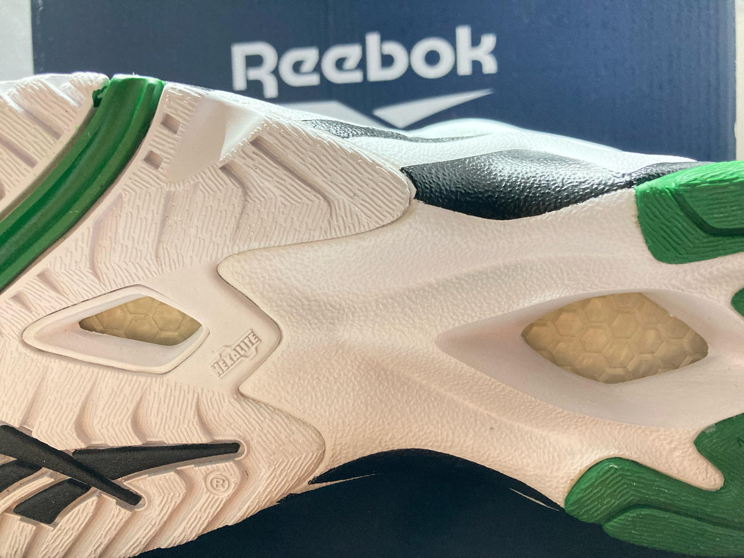 Reebok Hurrikaze 2 'Sonics Inverse'