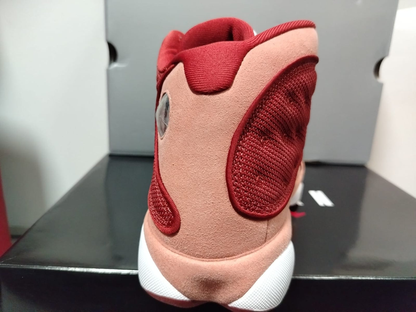 Air Jordan 13 Retro «Dune Red»