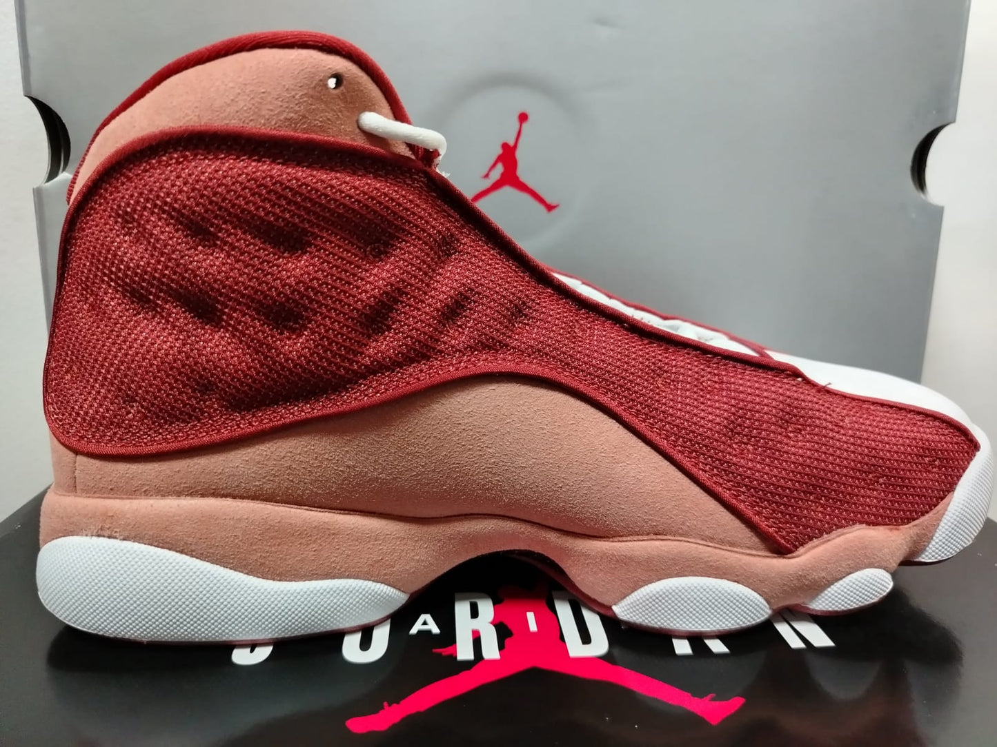 Air Jordan 13 Retro «Dune Red»