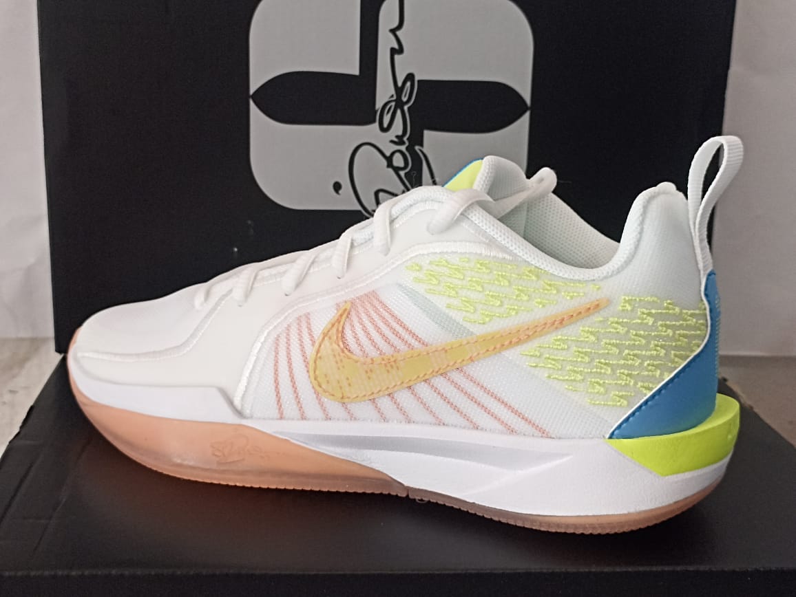Nike Wmns Sabrina 2 SE GS 'Hesi Hitter'