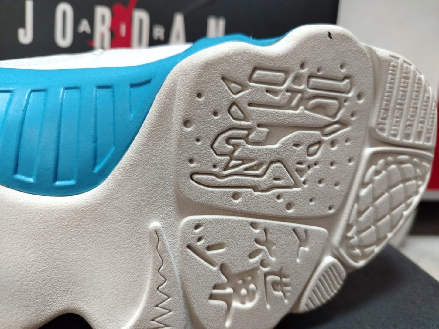 Jordan 9 Retro Powder Blue