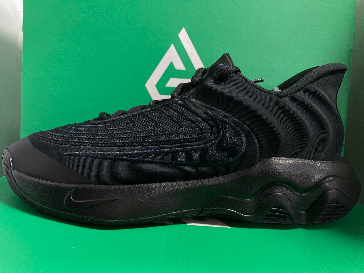 Giannis Immortality 4 'Triple Black'