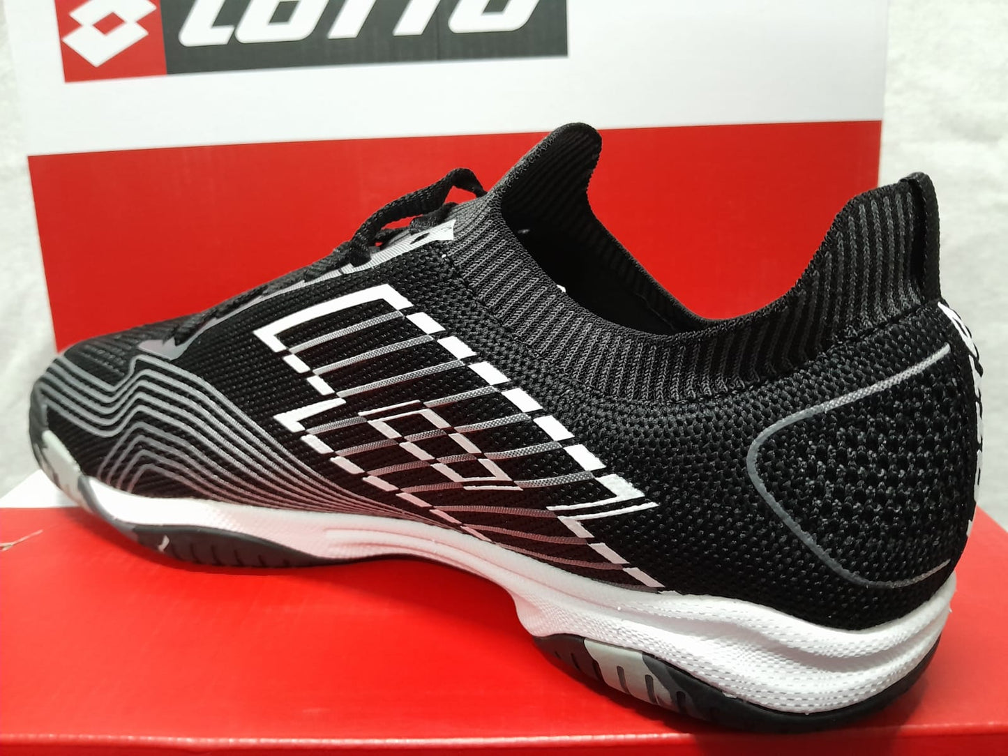 Lotto Tacto 250 Indor