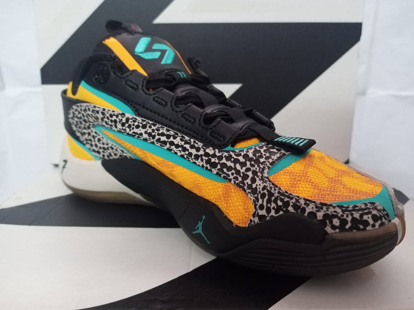 Jordan Luka 2 GS 'The Pitch'