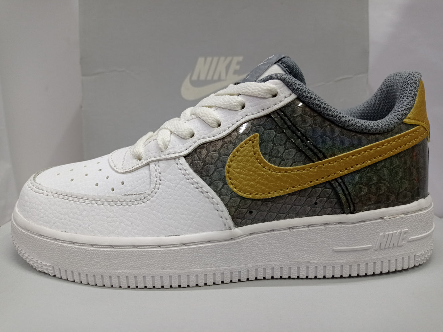 Nike Air Force 1 Gold Dragon