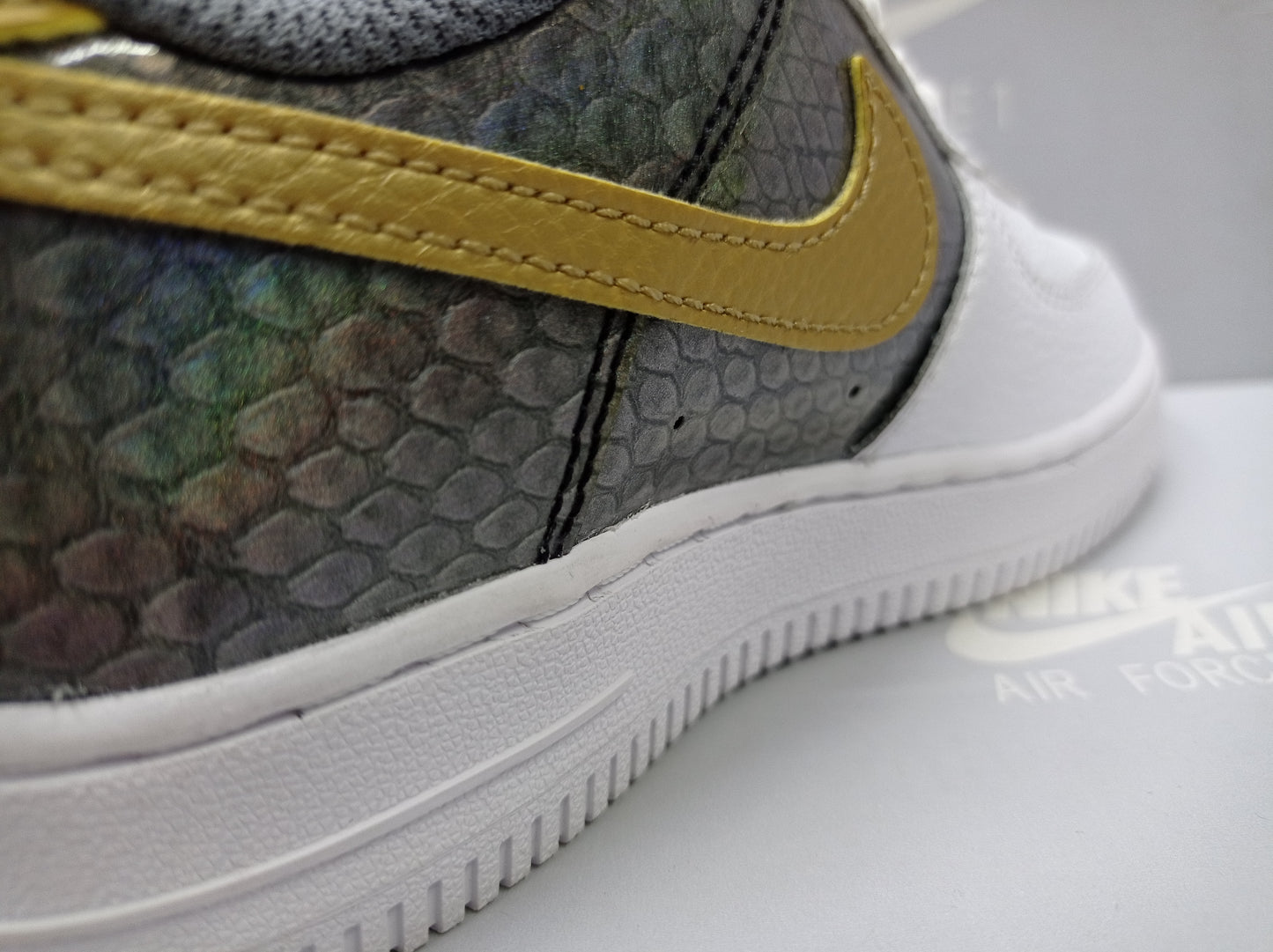 Nike Air Force 1 Gold Dragon