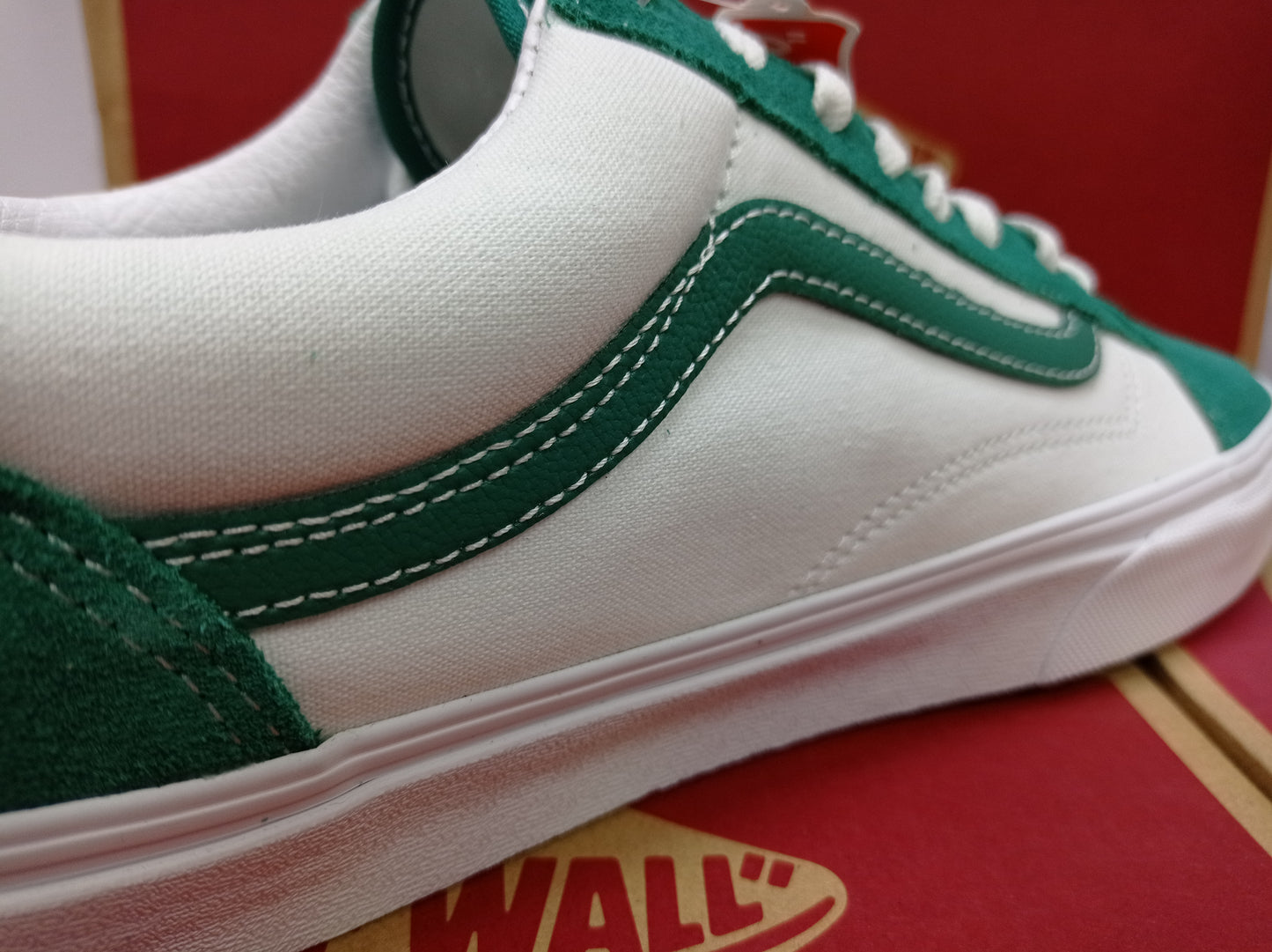 Vans Style 36