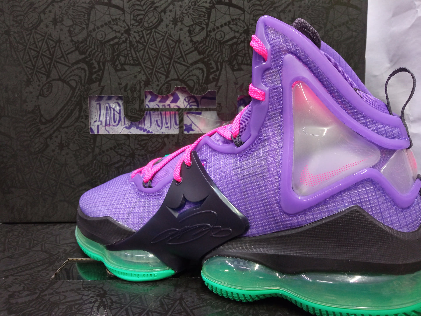 Nike LeBron 19 ''DJ Bron''