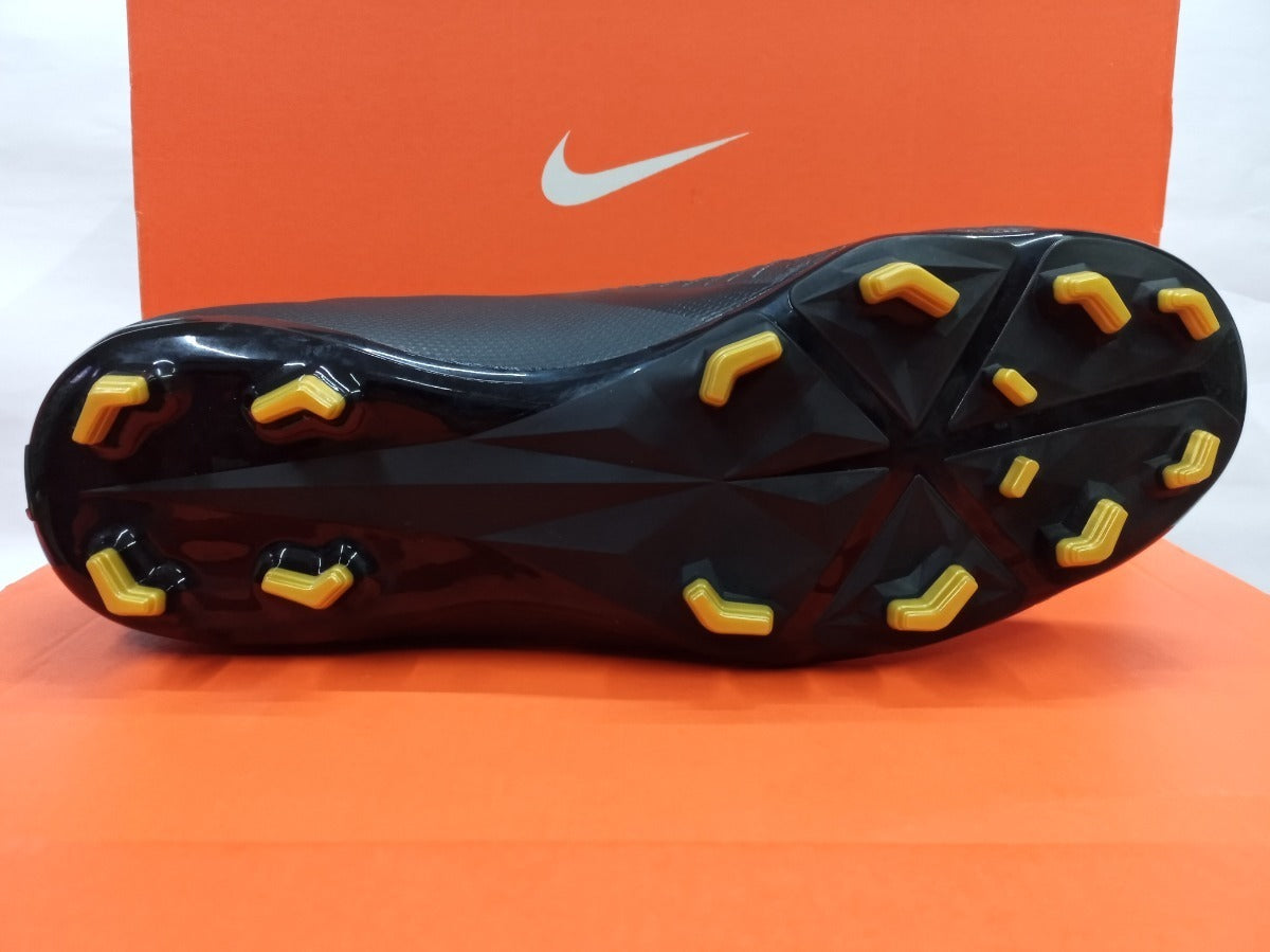 Nike Phantom Venom Club FG Black Gold