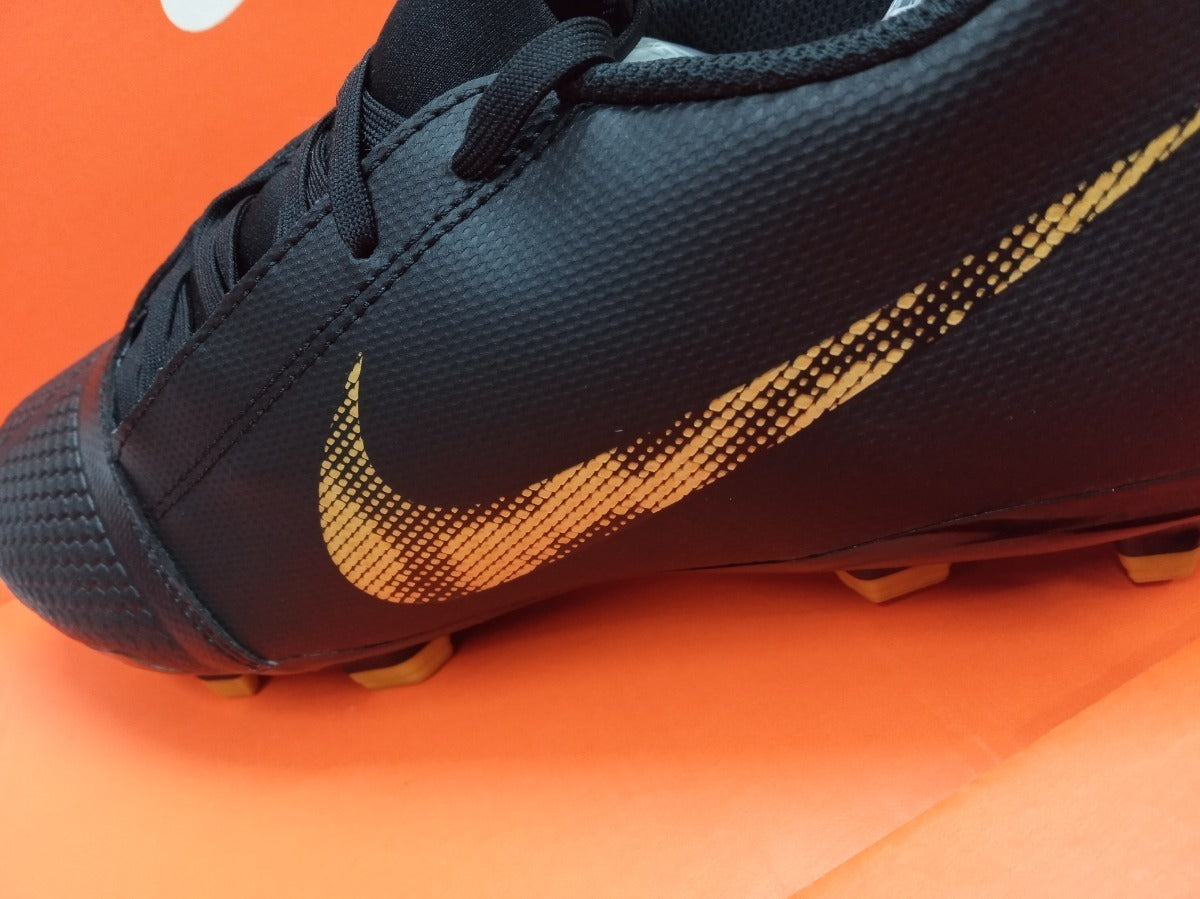 Nike Phantom Venom Club FG Black Gold