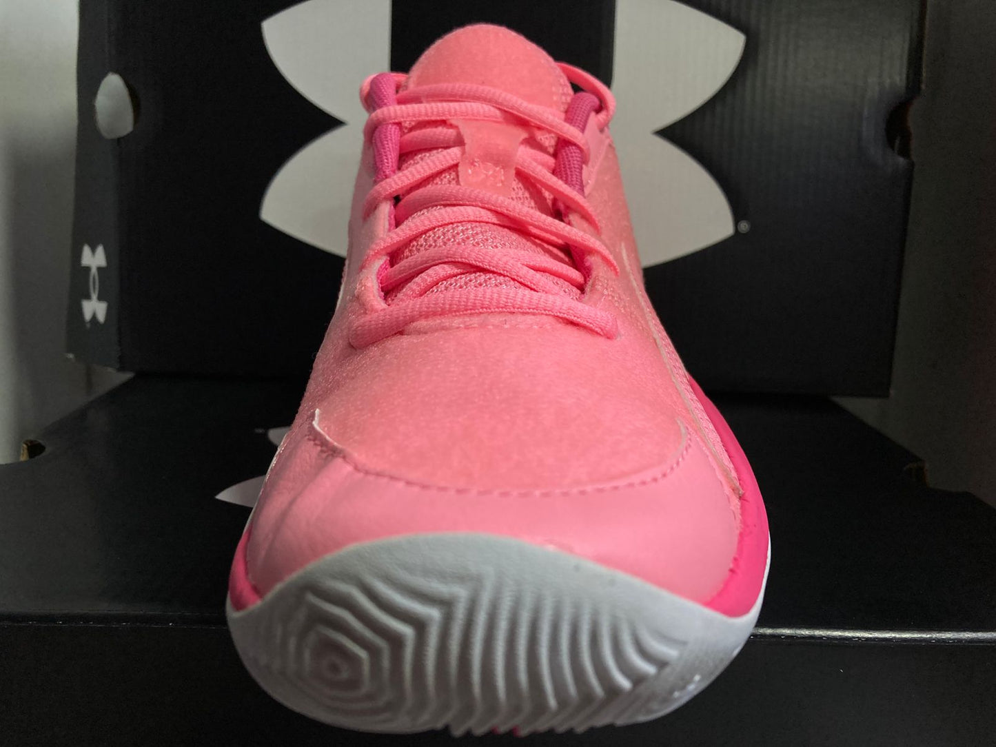 Under Armour  (Gs) jet  25