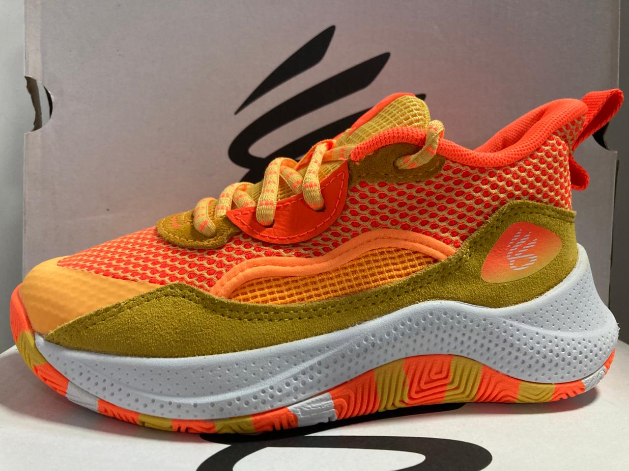 Under Armour  Youth Curry