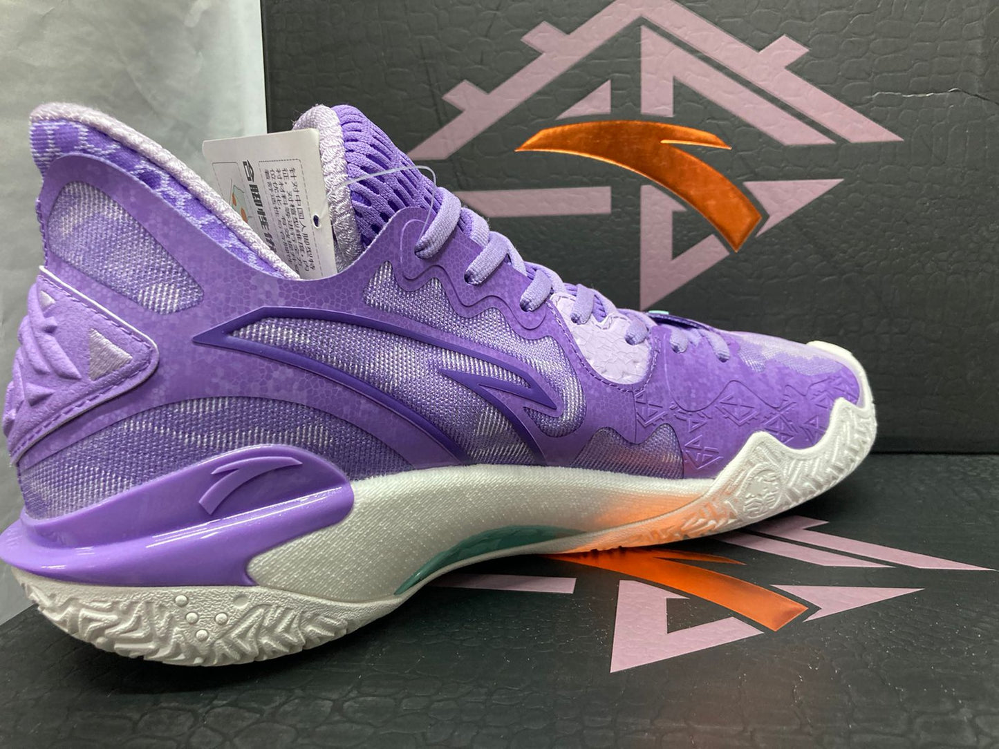 Anta Shock Wave 5 'Mutations'