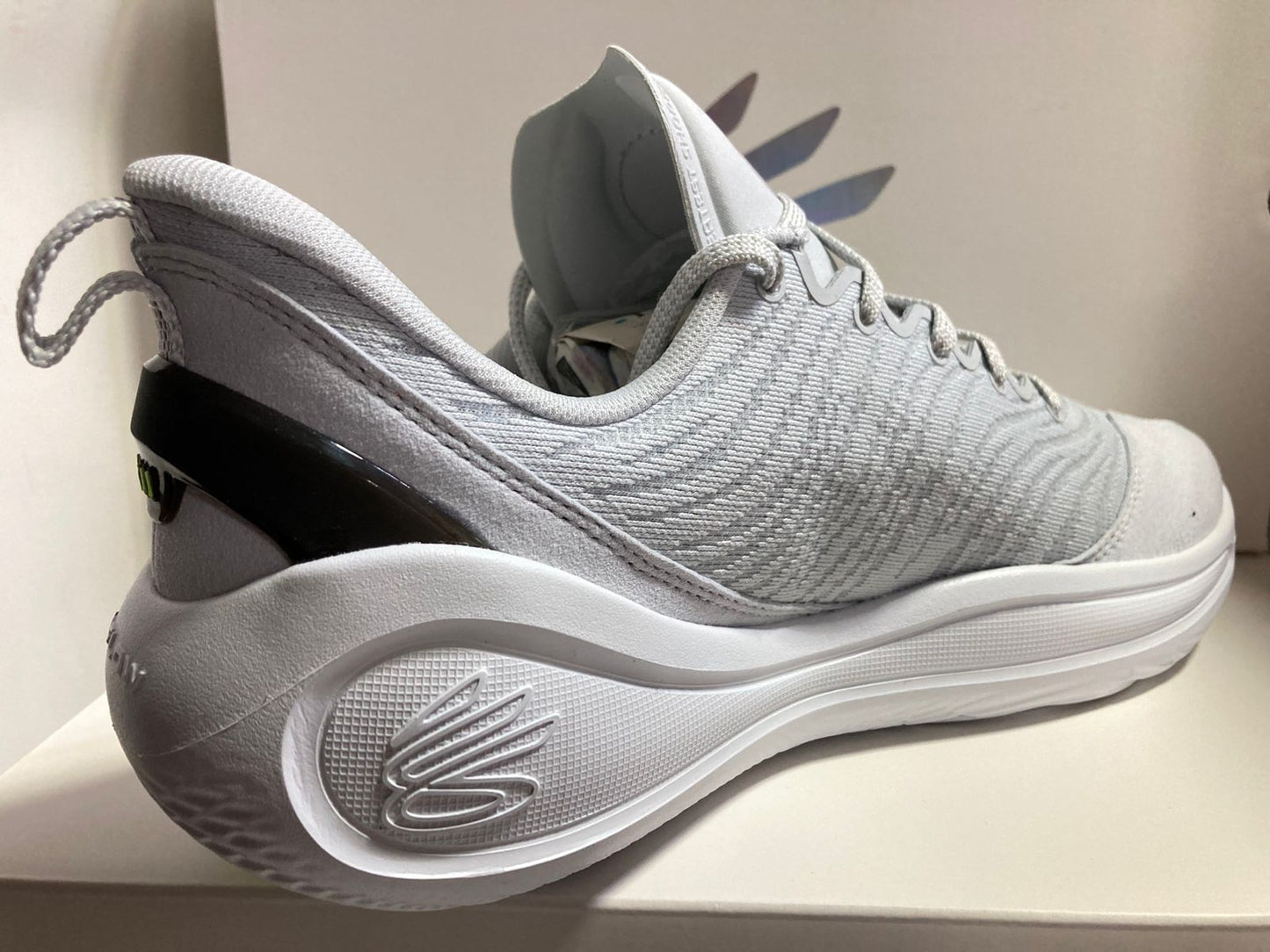 Curry Flow 12 PS 'Gravity' ..