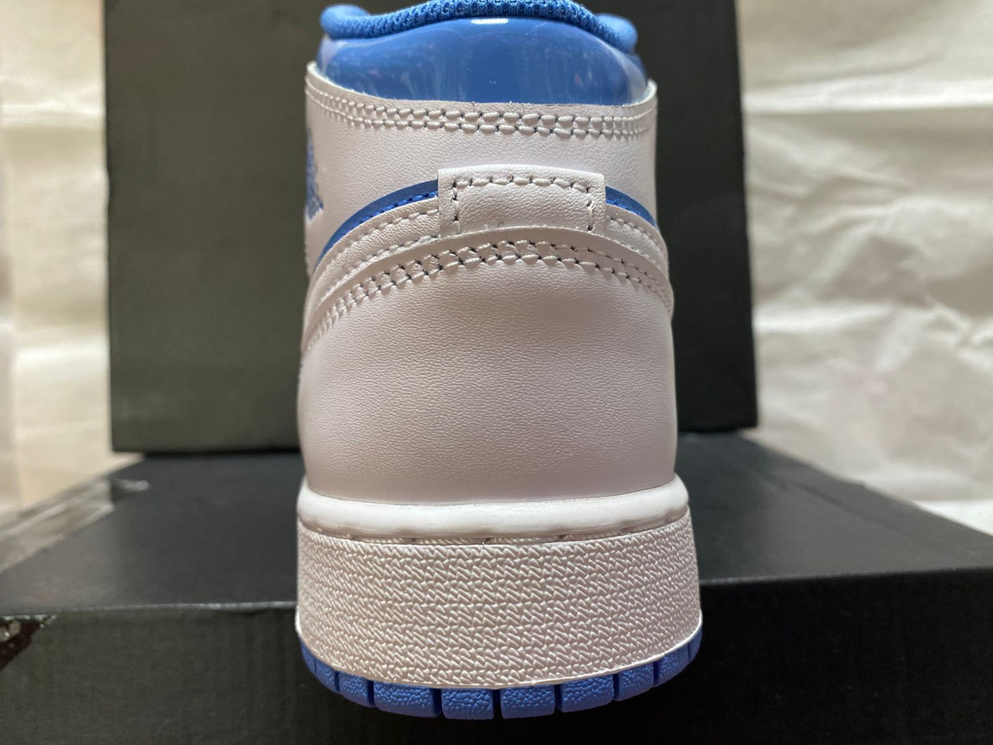 Air Jordan 1 Mid GS 'Legend Blue'