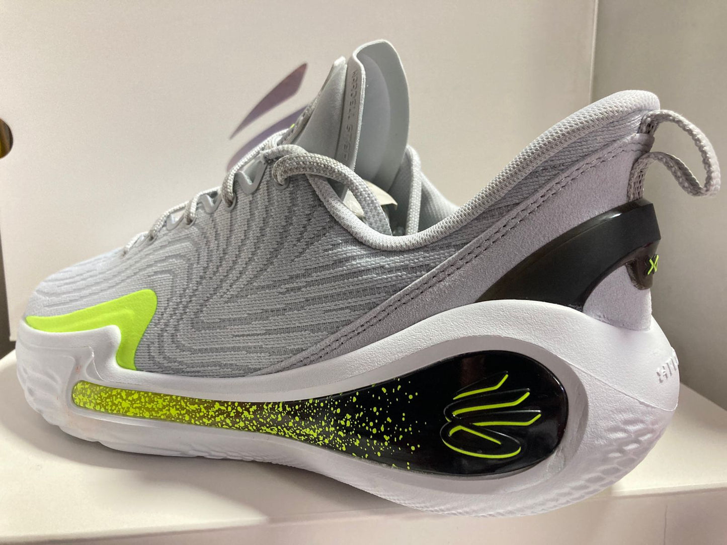 Curry Flow 12 PS 'Gravity' ..