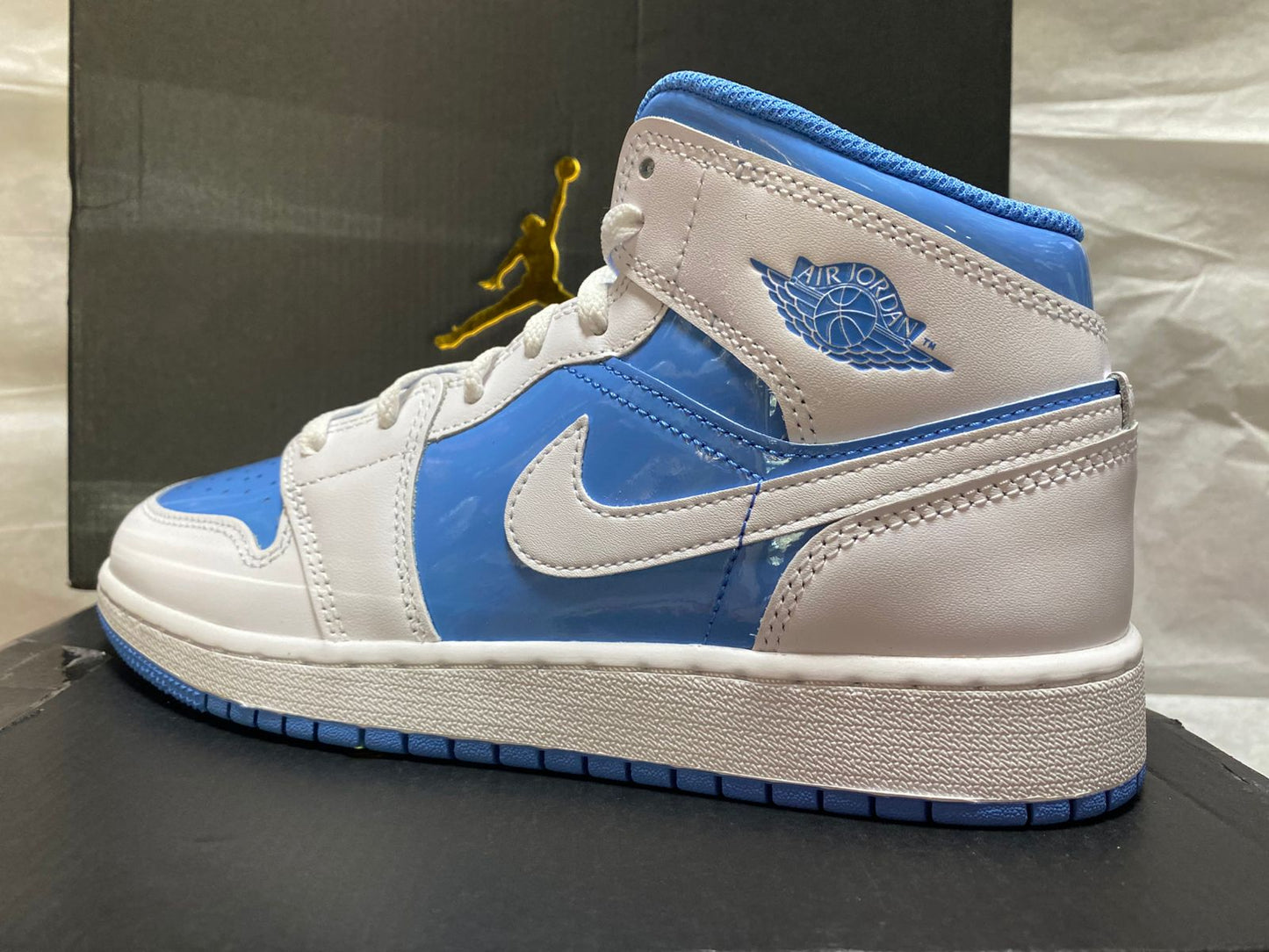 Air Jordan 1 Mid GS 'Legend Blue'