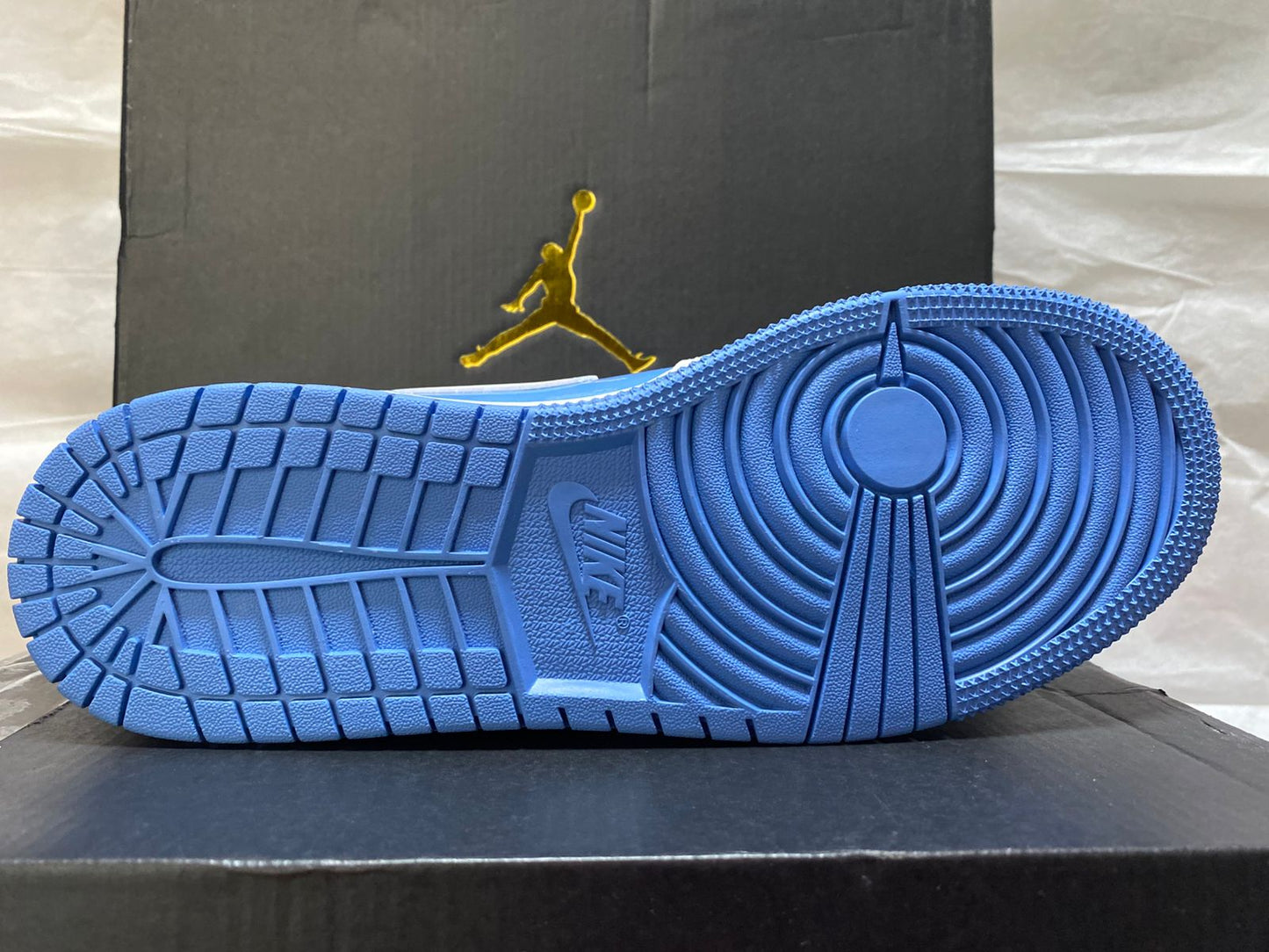 Air Jordan 1 Mid GS 'Legend Blue'