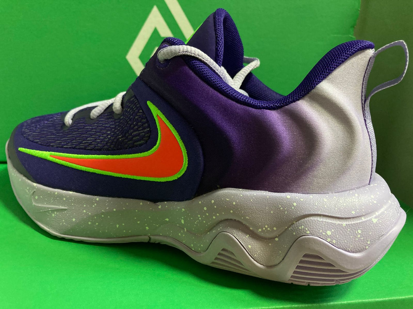 Nike Giannis Immortality 4 GS 'Court Purple/Hydrangeas/White/Bright Crimson'