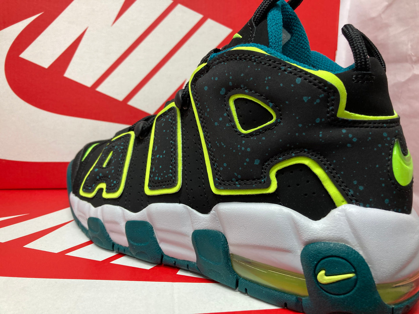 Nike Air More Uptempo GS 'Black Geode Teal'