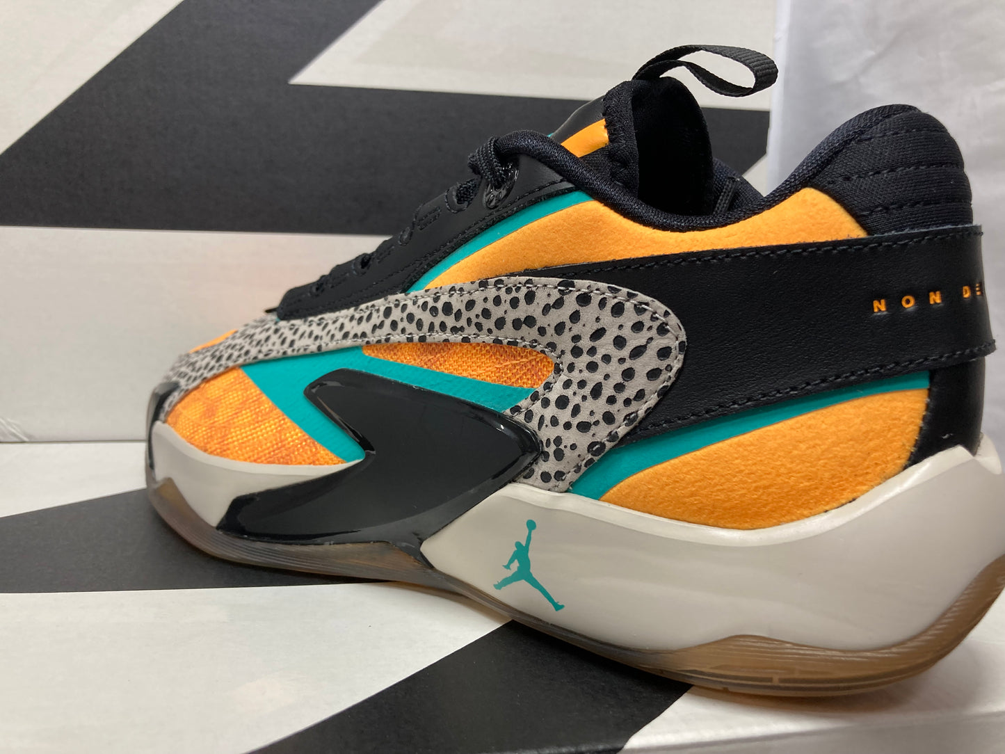 Jordan Luka 2 'The Pitch'