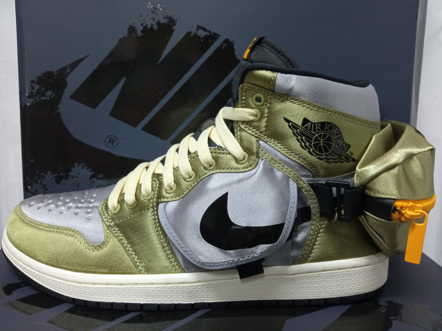 Air Jordan 1 Retro High Utility Oliva neutral La Casa del Basquet