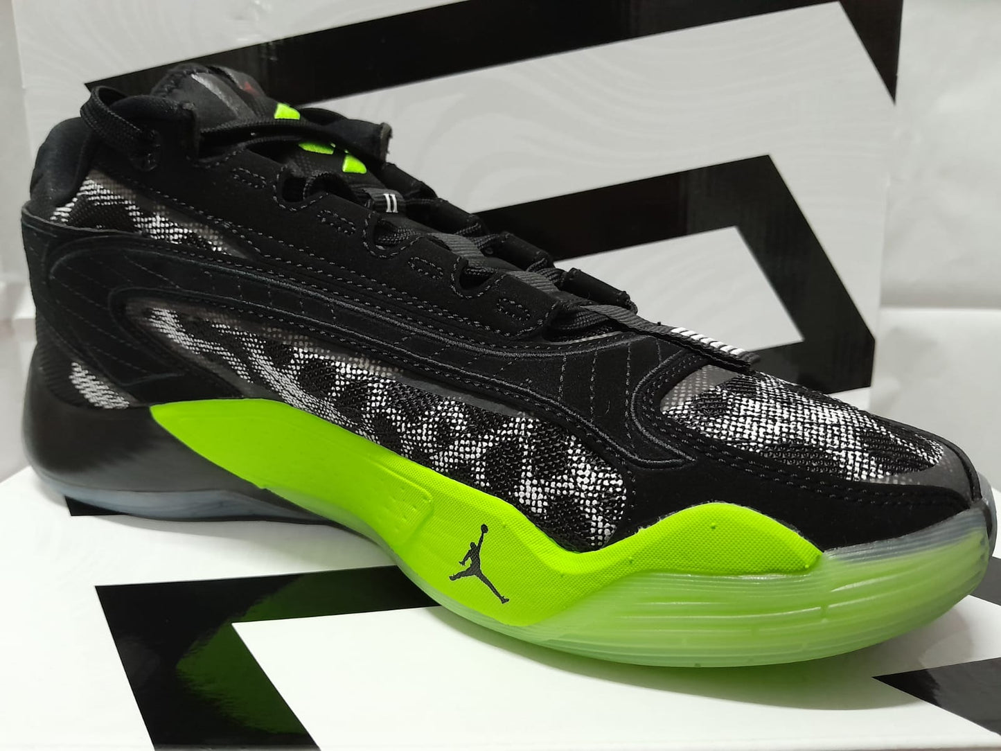 Jordan Luka 2 'Black Volt'