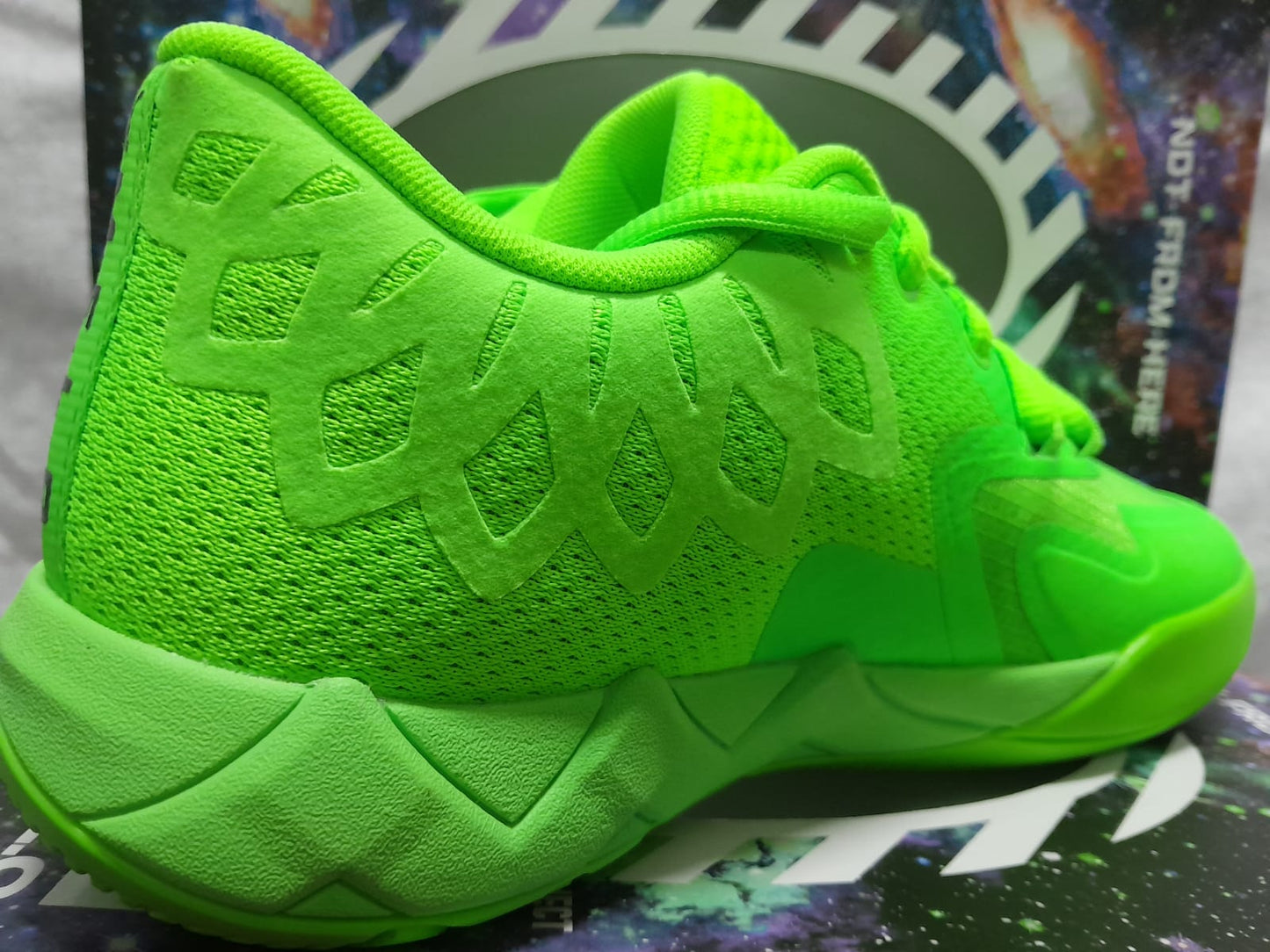 PUMA LAMELO MB.01 Lo Jr 'Volt'