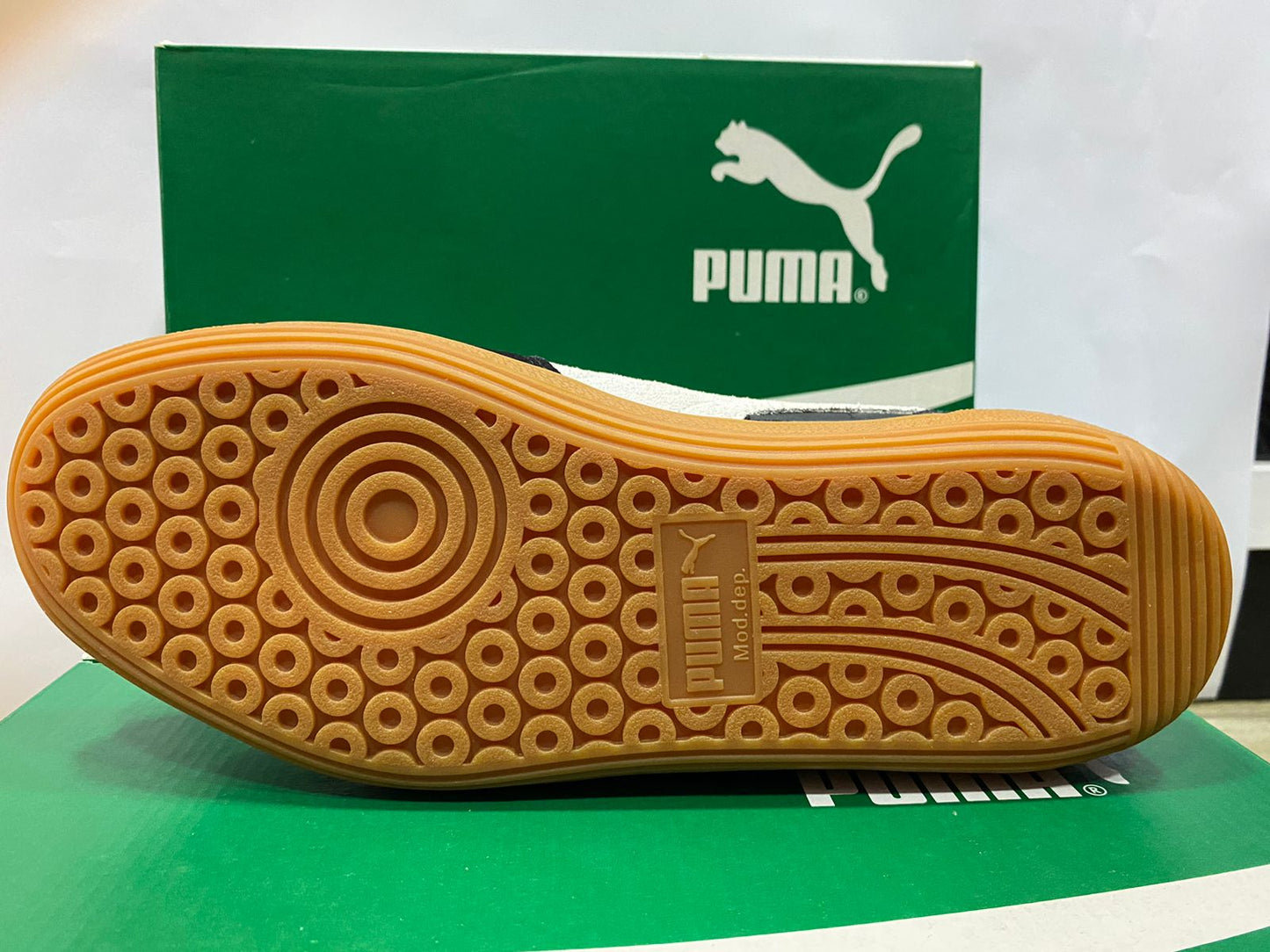 Puma- Palermo 'Black Feather Grey Gum'