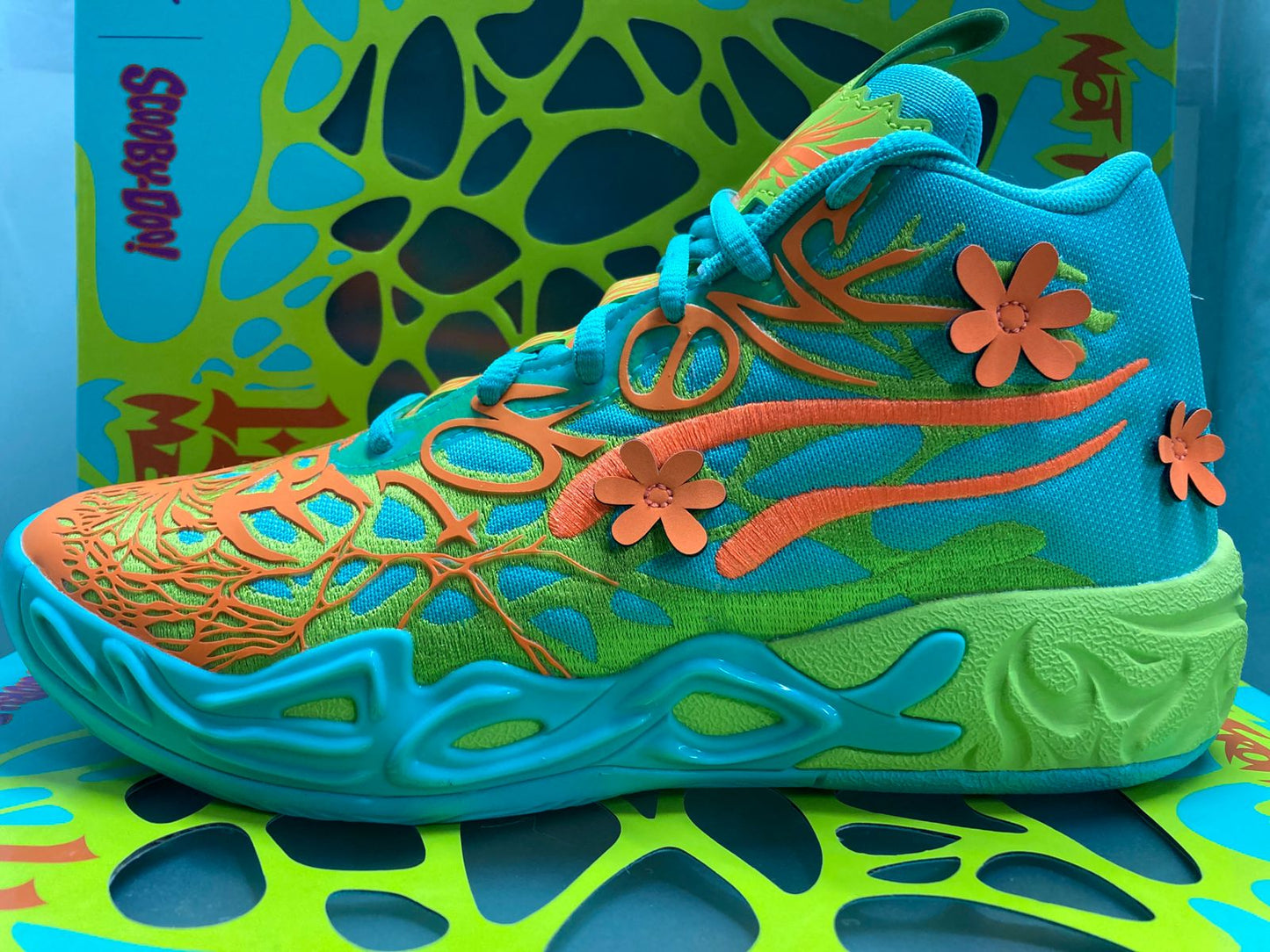 Puma MB. 04 x Scooby-Doo 'Mystery Machine'