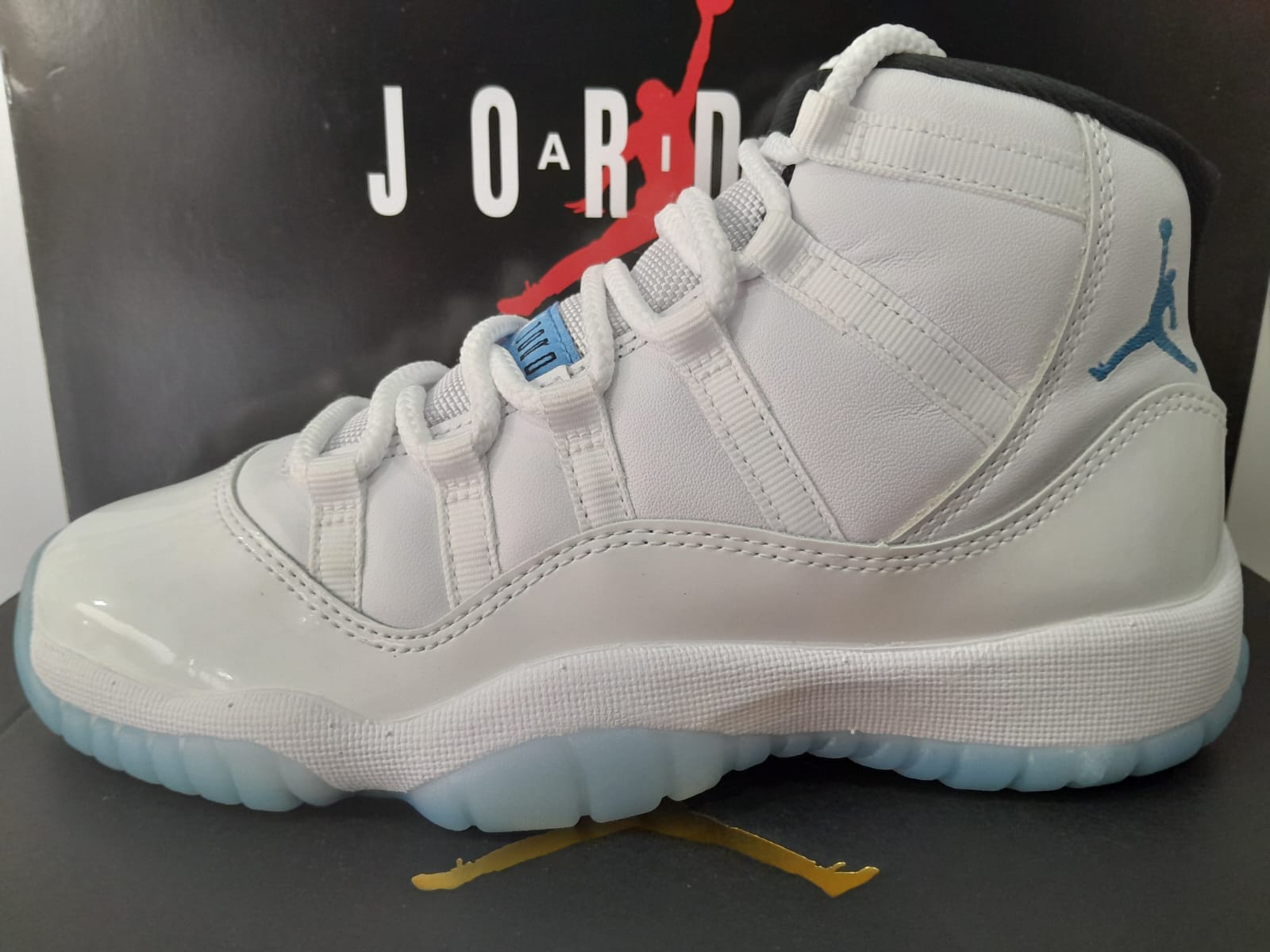 jordan 11 columbia og
