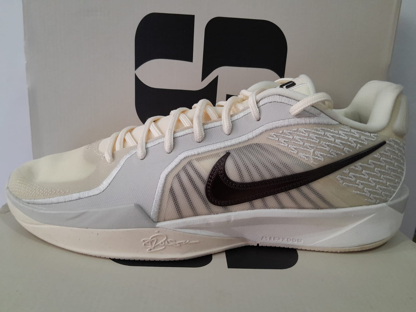 Nike Wmns Sabrina 2 'Relentless'